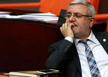 Mehmet Metiner’den ‘Külliye’ şikayeti: Reis’in elini dahi sıkamadık